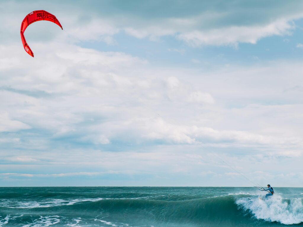 Anna Castellaneta - La Surfista del Cambiamento: counseling e trasformazione per affrontare le onde della vita con equilibrio e consapevolezza
