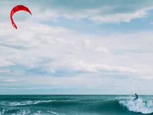 Anna Castellaneta - La Surfista del Cambiamento: counseling e trasformazione per affrontare le onde della vita con equilibrio e consapevolezza